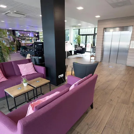 Campanile Belfort Montbeliard - Gare La Jonxion. 3* Meroux