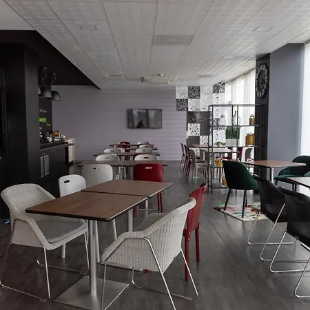 Hotel Campanile Belfort Montbeliard - Gare La Jonxion. Meroux